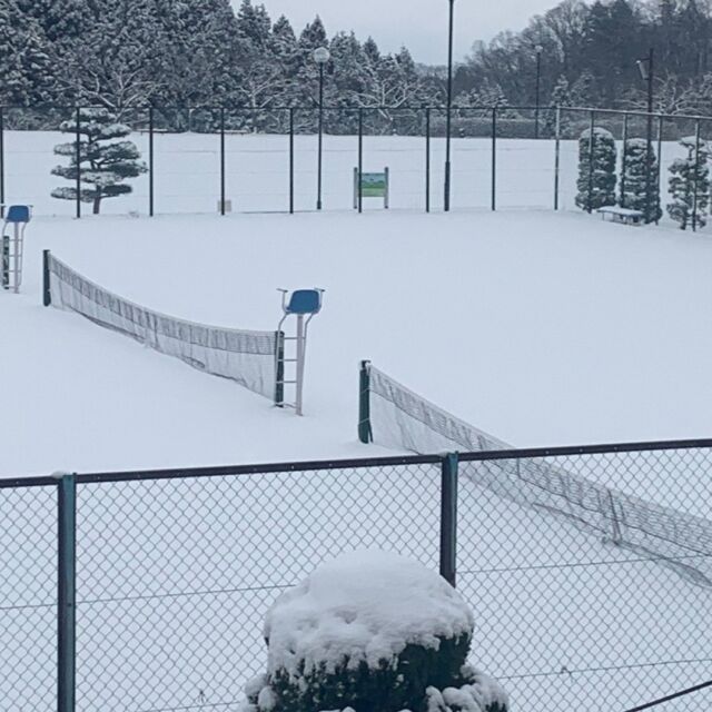 本日は雪のため、テニスコートとフットサルコートは利用できません。

#グリーンピア岩沼
#岩沼市
#岩沼
#いわぬま
#冬
#雪
#雪景色