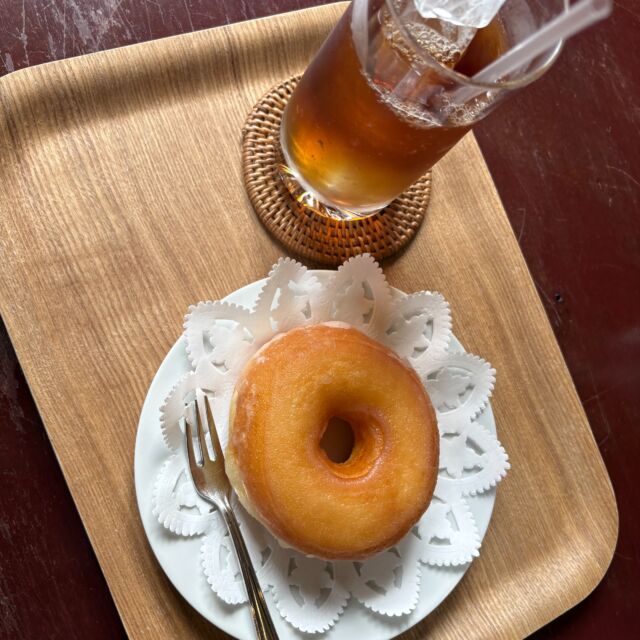 食菜館ひまわりのシュガードーナツです！単品220円、ドリンクセット500円でおやつにおすすめです。

#グリーンピア岩沼
#岩沼市
#岩沼
#いわぬま
#食菜館ひまわり
#ドーナツ
#おやつ
#軽食